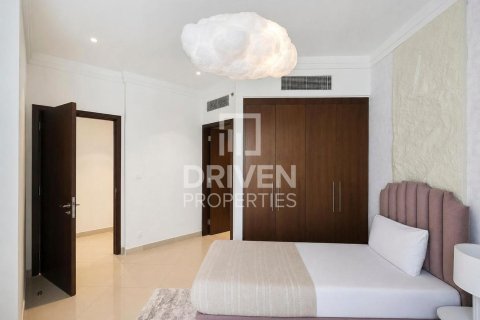 Квартира с 2 спальнями в Boulevard Point, ОАЭ №218637 12