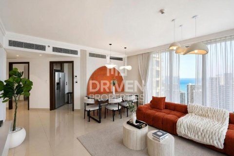 Квартира с 2 спальнями в Boulevard Point, ОАЭ №218637 5