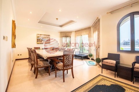 5 غرفة نوم  فيلا في Garden Homes Frond K, الإمارات العربية المتحدة رقم 8658 3