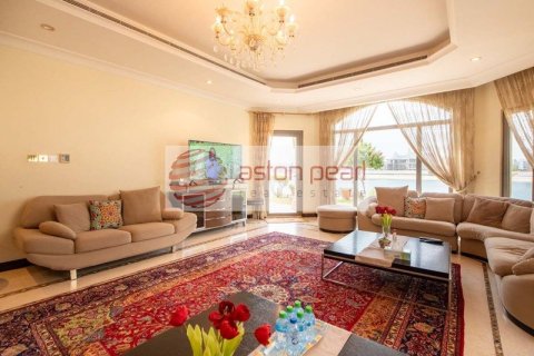 5 غرفة نوم  فيلا في Garden Homes Frond K, الإمارات العربية المتحدة رقم 8658 5