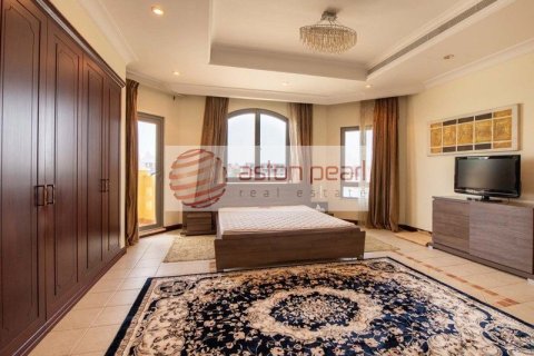5 غرفة نوم  فيلا في Garden Homes Frond K, الإمارات العربية المتحدة رقم 8658 9