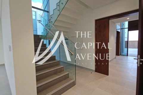 Townhouse de 3 chambres à Abu Dhabi, UAE No. 223591 3