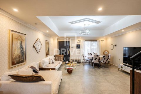 Villa de 3 dormitorios en District 11, UAE No. 218435 3