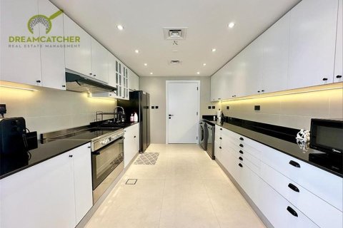 Apartment de 3 dormitorios en Al Marjan Island, UAE No. 34245 9