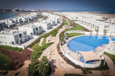 5 bedrooms Villa in Ras Al Khaimah, UAE No. 183801 12