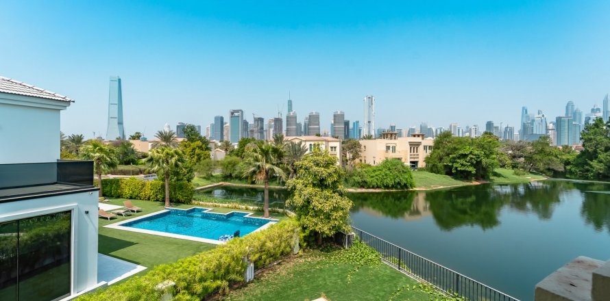 Villa de 5 chambres à Jumeirah Islands, UAE No. 224618