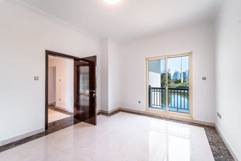 Villa de 5 chambres à Jumeirah Islands, UAE No. 224618 17
