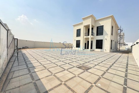 5 غرفة نوم فيلا في Dubai Land, الإمارات العربية المتحدة رقم 116729 3