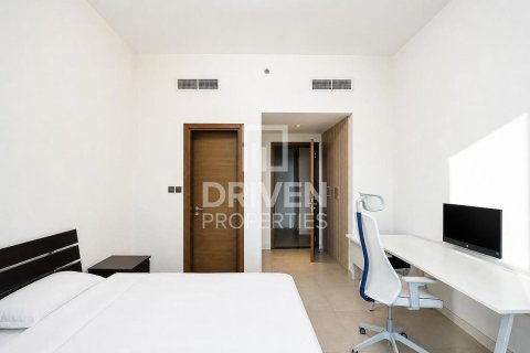 Penthouse de 3 dormitorios en District 15, UAE No. 215185 14