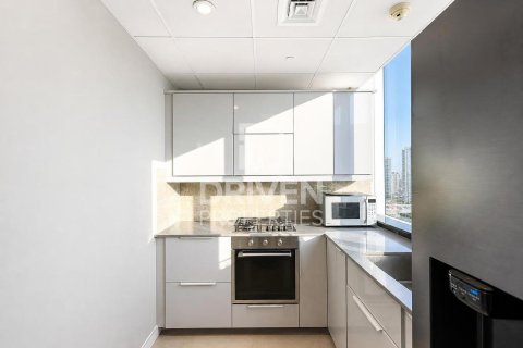 Penthouse de 3 dormitorios en District 15, UAE No. 215185 18