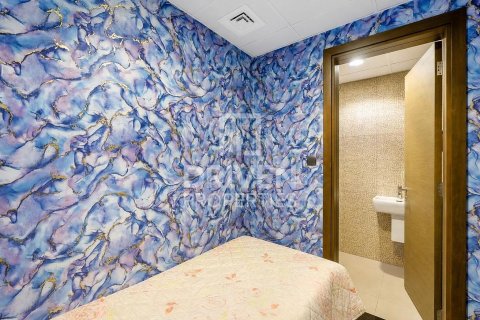 Penthouse de 3 dormitorios en District 15, UAE No. 215185 17