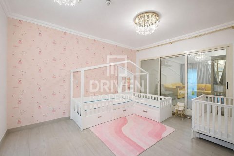 Villa de 6 dormitorios en Jumeirah Village Circle, UAE No. 221538 13