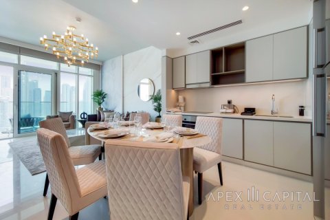 Квартира с 2 спальнями в EMAAR Beachfront, ОАЭ №4849 3
