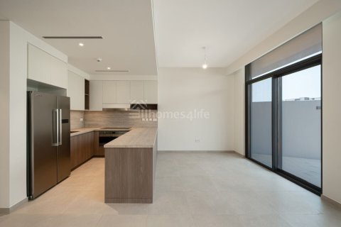 3 bedrooms Townhouse in Mudon, UAE No. 168631 11
