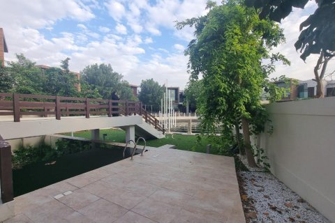 Villa de 6 dormitorios en Al Maqtaa, UAE No. 36756 22