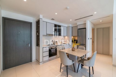 1 bedroom Apartment in EMAAR Beachfront, UAE No. 212778 3