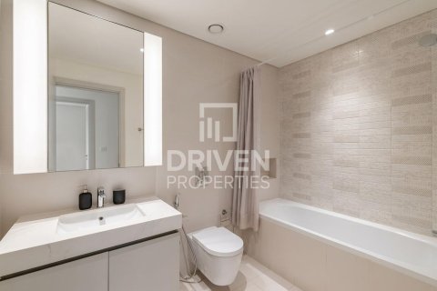 1 bedroom Apartment in EMAAR Beachfront, UAE No. 212778 14