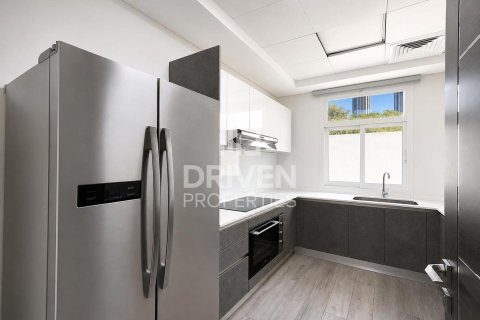 Villa de 3 dormitorios en Al Barsha South, UAE No. 218305 11