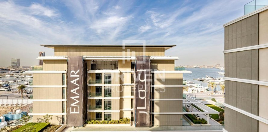 2 bedrooms Apartment in Mina Rashid, UAE No. 212793