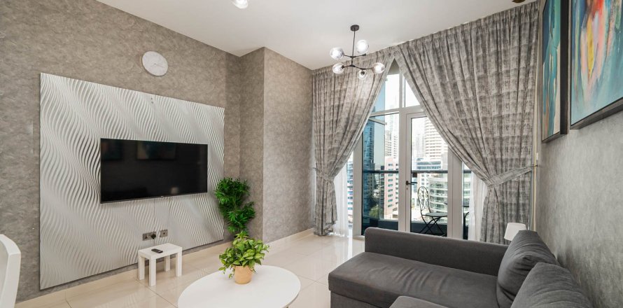 Apartment de 3 dormitorios en Dubai Marina, UAE No. 215343