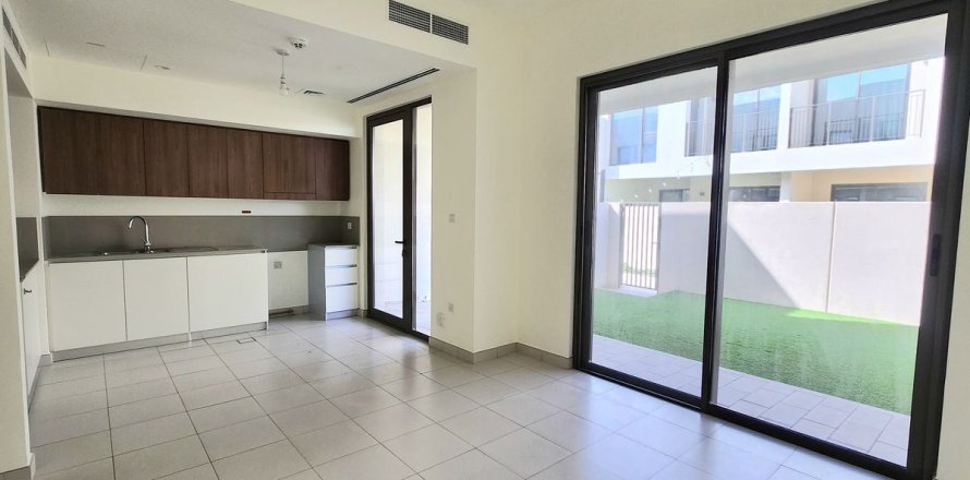 Townhouse de 3 chambres à Dubai, UAE No. 48400