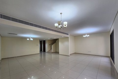 Таунхаус с 4 спальнями в Muwaileh Commercial, ОАЭ №218747 9