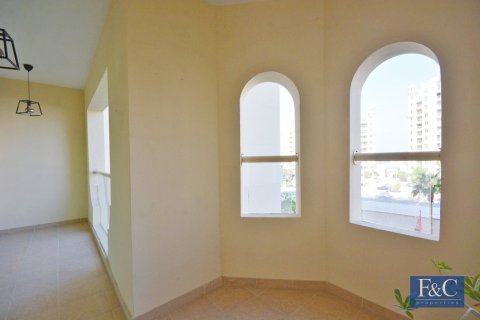 Appartement de 2 chambres à Shoreline Apartments, UAE No. 153352 5