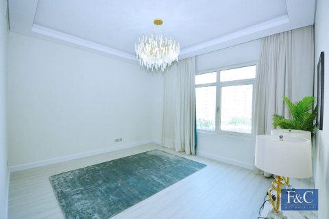 Appartement de 2 chambres à Shoreline Apartments, UAE No. 153352 15