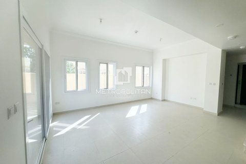 3 bedrooms Villa in Bella Casa, UAE No. 78346 3