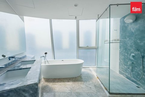 2 bedrooms Apartment in Business Bay, UAE No. 215862 6