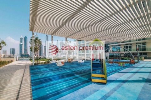 Квартира с 2 спальнями в EMAAR Beachfront, ОАЭ №203242 25