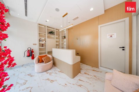 Shop de 177.9m² en Dubai, UAE No. 223876
