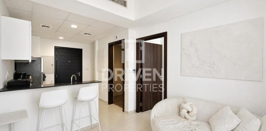 4 bedrooms Townhouse in Dubai, UAE No. 212626