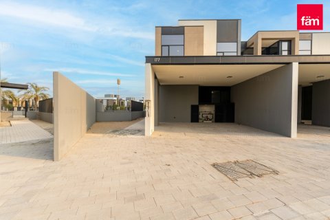 Villa de 4 dormitorios en Dubai, UAE No. 205536 10