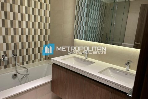 Villa de 4 dormitorios en  Yas Island, UAE No. 145172 8