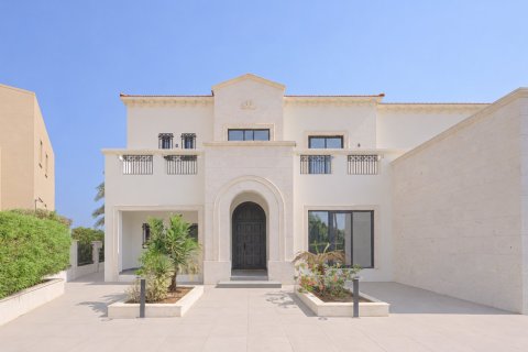 Вилла с 4 спальнями в Jumeirah Islands, ОАЭ №225570 6