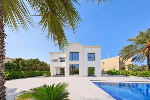 Вилла с 4 спальнями в Jumeirah Islands, ОАЭ №225570 3