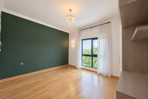 Вилла с 4 спальнями в Jumeirah Islands, ОАЭ №225570 25