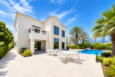 Вилла с 4 спальнями в Jumeirah Islands, ОАЭ №225570