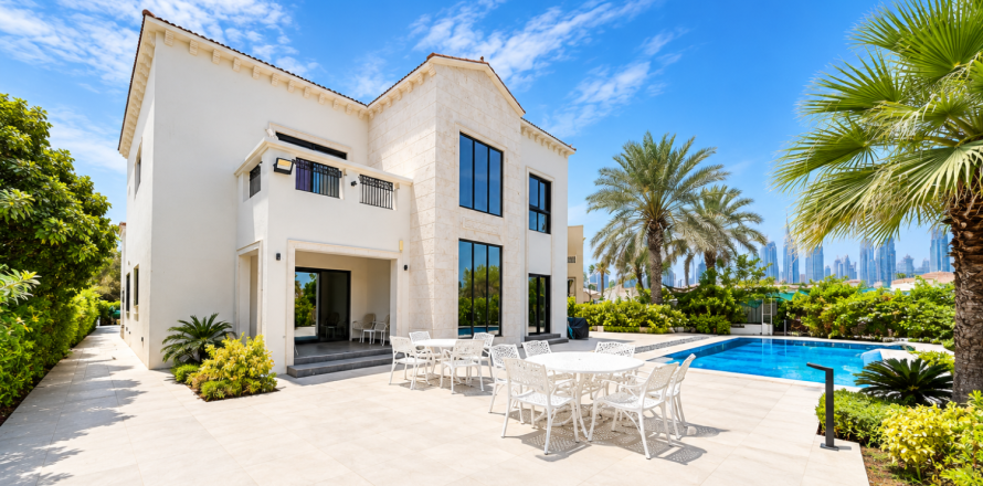 Вилла с 4 спальнями в Jumeirah Islands, ОАЭ №225570
