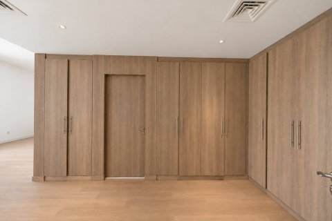 Вилла с 4 спальнями в Jumeirah Islands, ОАЭ №225570 21