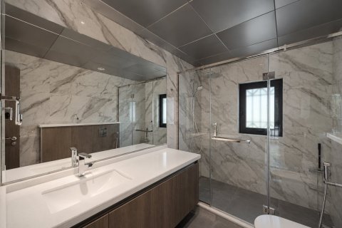 Вилла с 4 спальнями в Jumeirah Islands, ОАЭ №225570 17