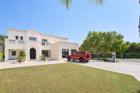 Вилла с 4 спальнями в Jumeirah Islands, ОАЭ №225570 5