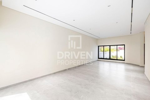 Villa de 4 dormitorios en Umm Suqeim, UAE No. 223194 5