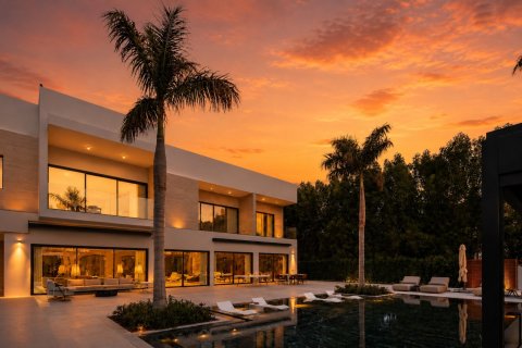 Villa de 6 dormitorios en Al Barari, UAE No. 199678
