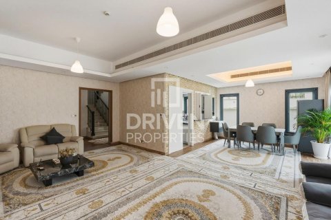 Villa de 3 chambres à Mirdif, UAE No. 202220 7