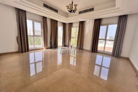 Villa de 5 dormitorios en Umm Suqeim, UAE No. 55257 29