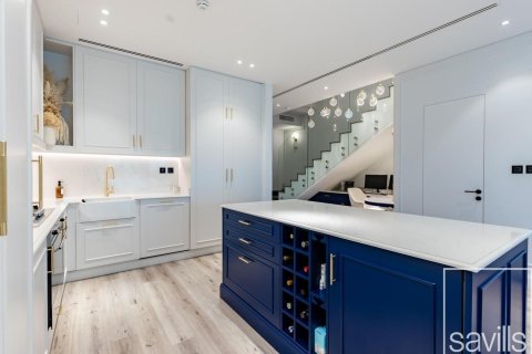 Вилла с 4 спальнями в Jumeirah Luxury, ОАЭ №220385 13