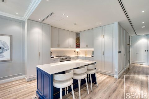 Вилла с 4 спальнями в Jumeirah Luxury, ОАЭ №220385 12
