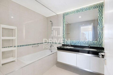 2 bedrooms Apartment in Damac Heights, UAE No. 221288 10